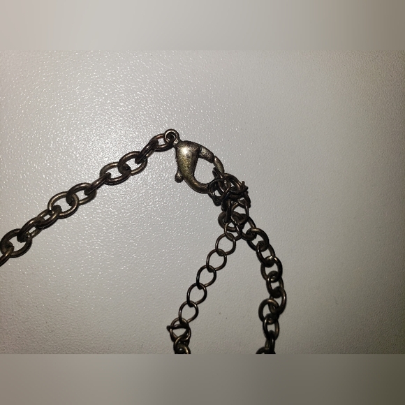 Vintage butterfly necklace - Picture 3 of 10